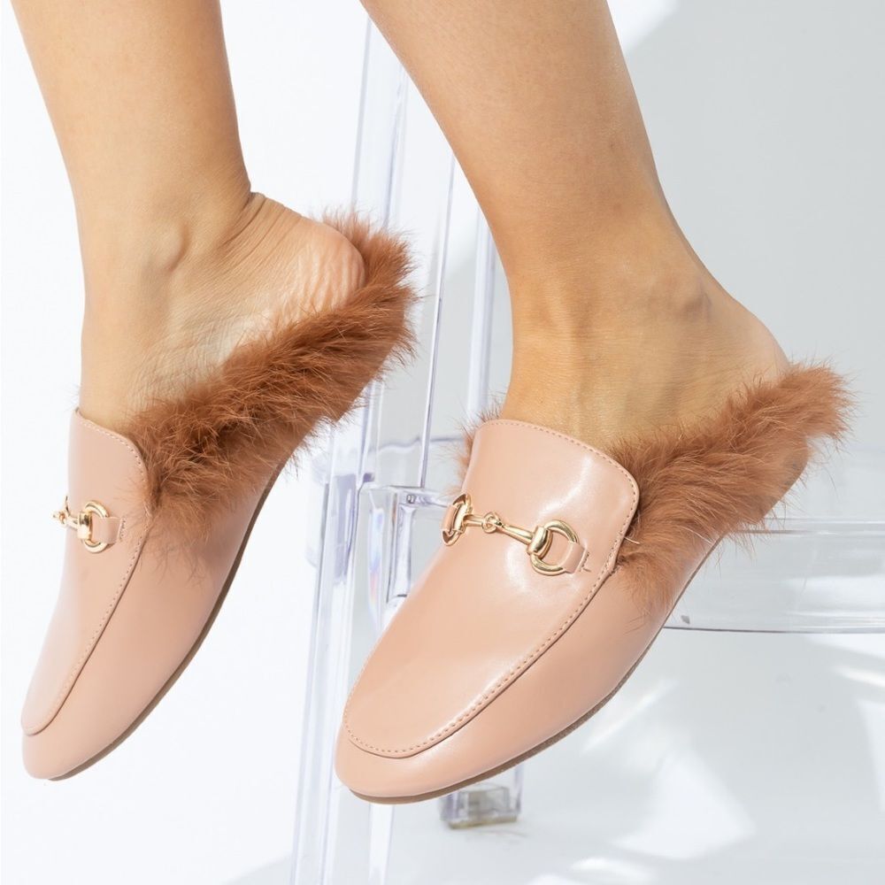 Nude PU Faux Fur Chain Flat Non Branded Inspired